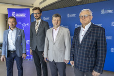 Od lewej: prof. G. Ostasz, F. Tlałka, prof. P. Koszelnik, prof. PRz A. Marciniec,